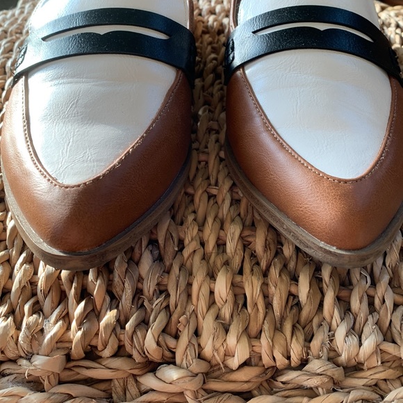 EUC.  Beautiful shoes.  Just Fab.  Size 10 - Picture 3 of 6